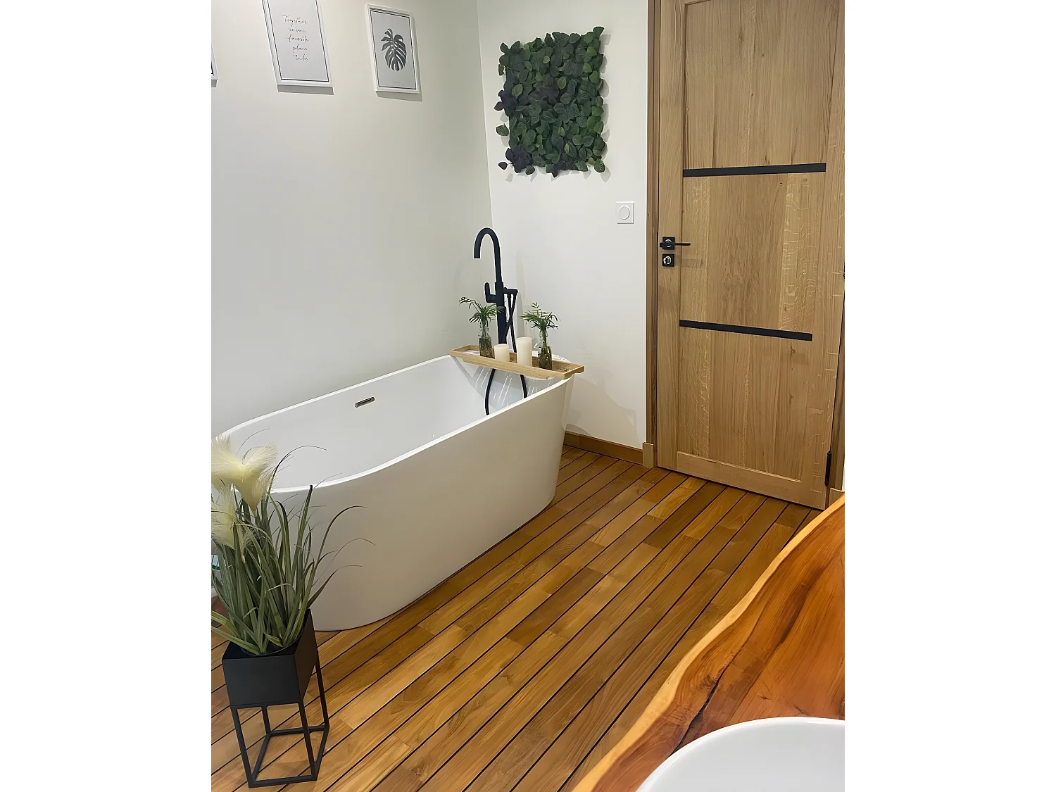 Charme Schwarze mechanische Bodensäule für freistehende Badewanne Essebagno