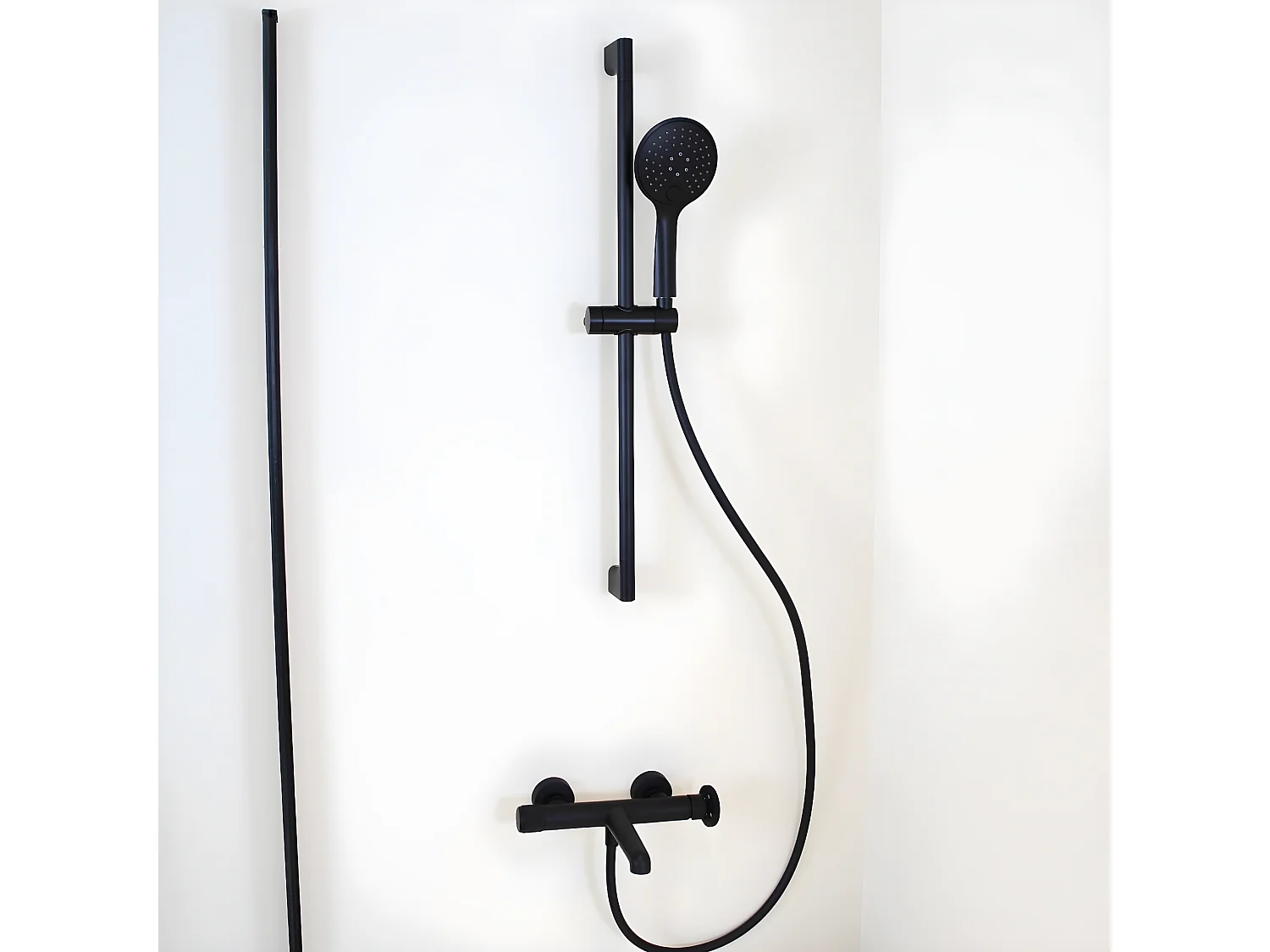 Indus Wannenbatterie schwarz Essebagno