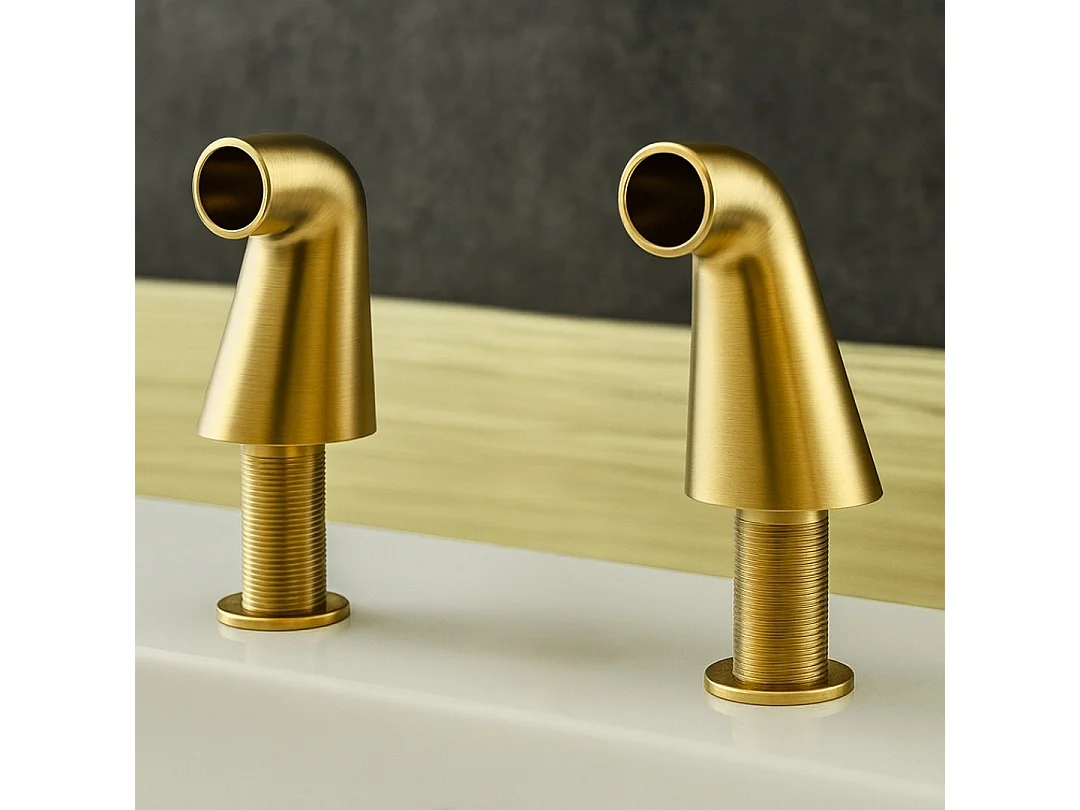 Columnas de conexión del baño en oro cepillado Essebagno