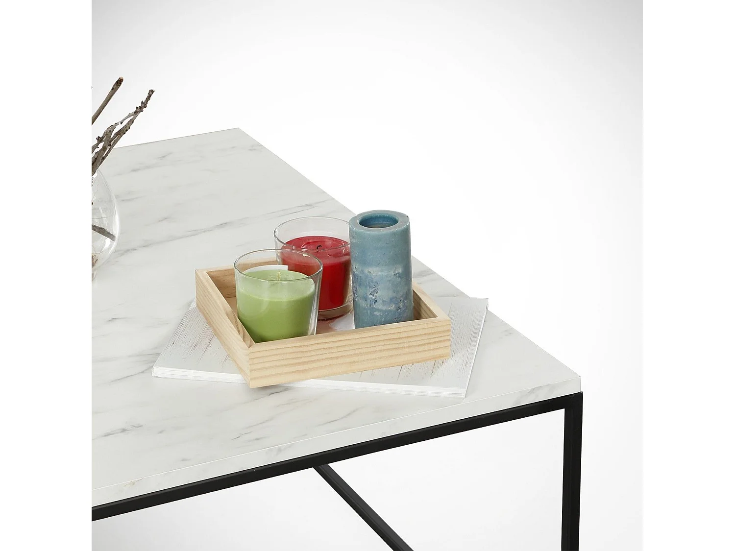 Table basse Yasamin L75xH43cm Bois Effet marbre Blanc et Métal Noir