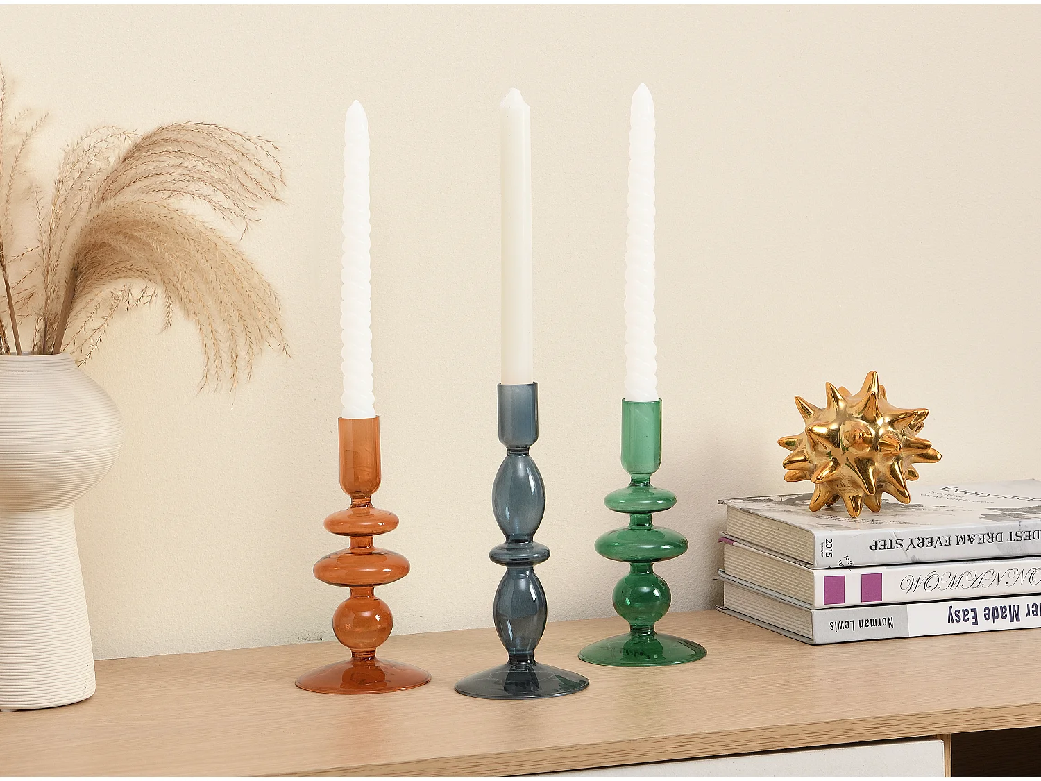 Set med 2 ljusstakar - D.9 x H.21 cm och D.9 x H.18,5 cm - Glas - Grön - KANDIE