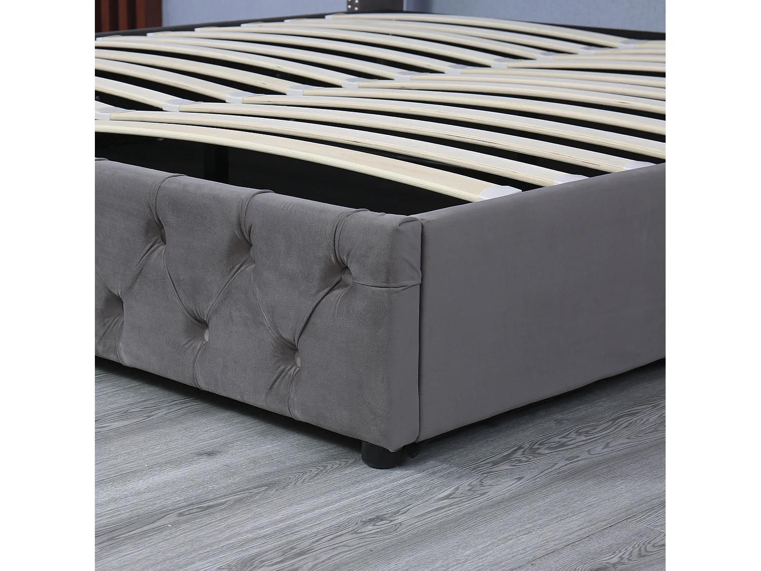 140 x 200 cm großes Samtbett mit Lattenrost – Grau