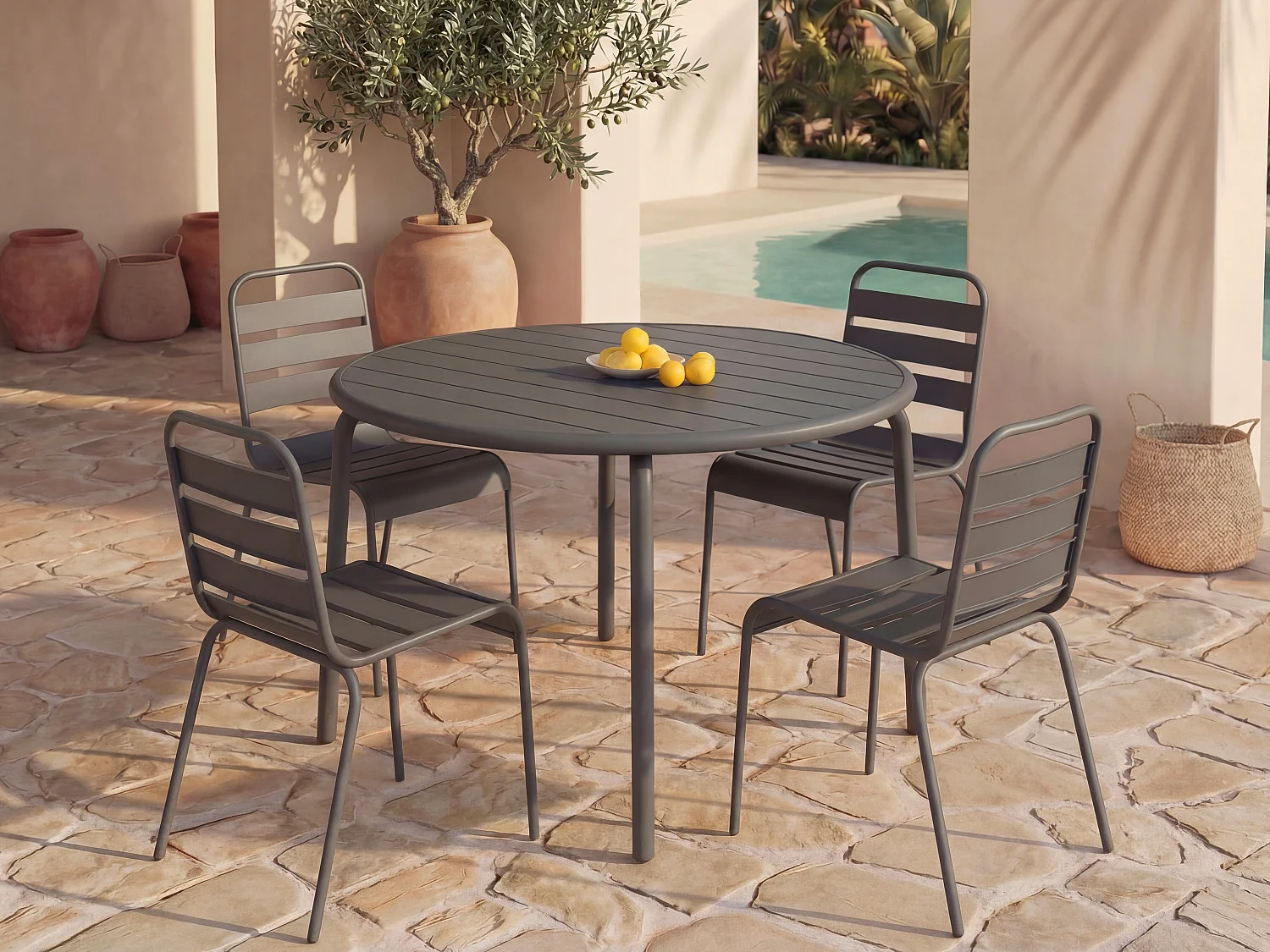 Tuineethoek van metaal - Een tafel D110 cm en 4 opstapelbare stoelen - Donkergrijs - MIRMANDE