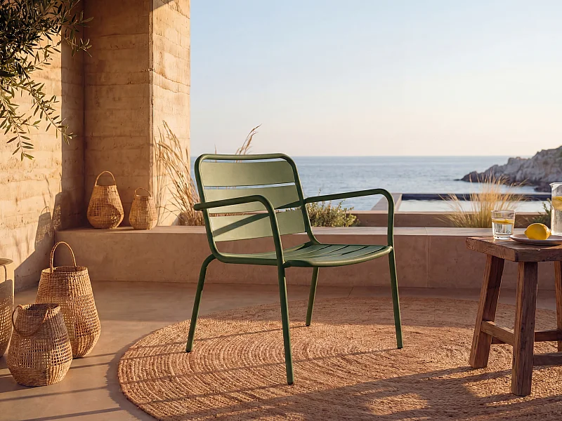 Fauteuil bas de jardin empilable en métal - Kaki - MIRMANDE de MYLIA