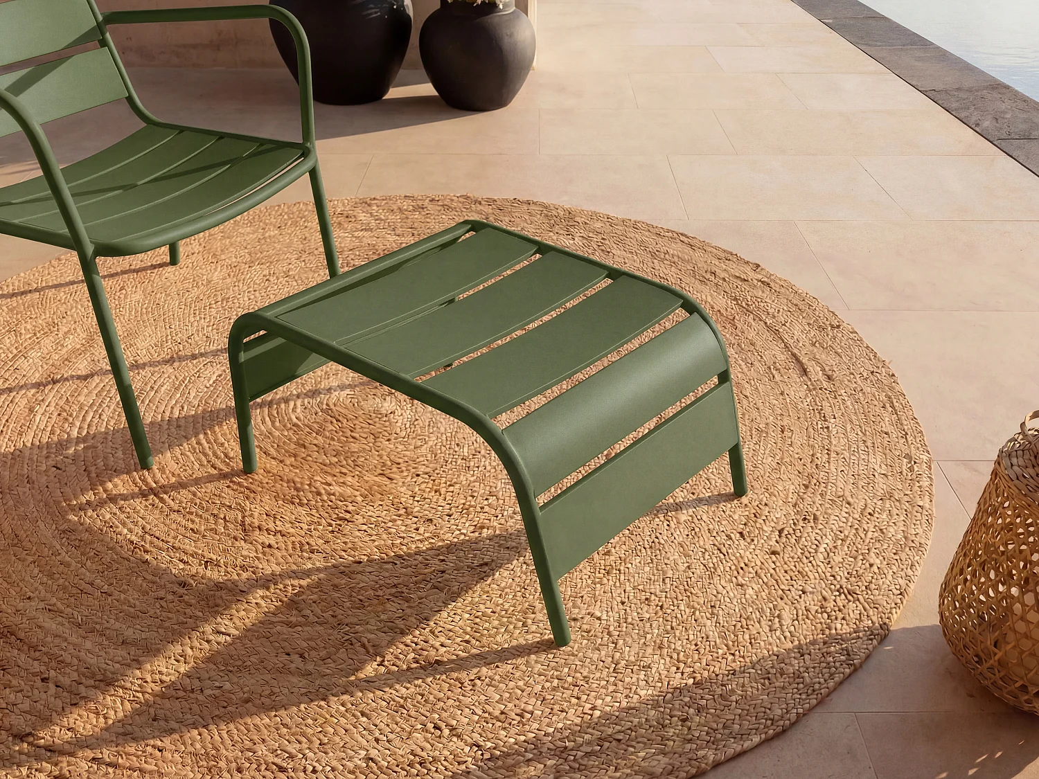 Poggiapiedi in Metallo Kaki - MIRMANDE