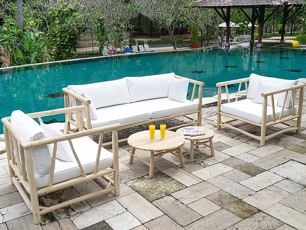 Loungeset: 3-zitsbank + 2 stoelen + 2 salontafels - Lichtkleurig teakhout & wit - TULUM