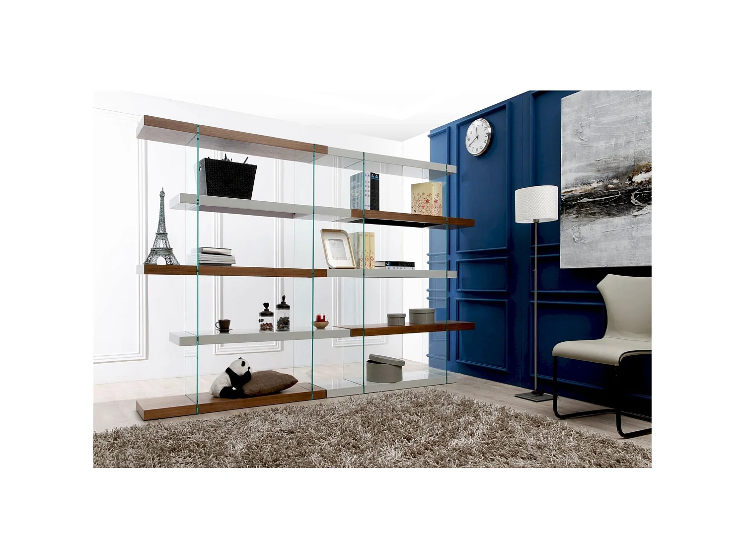 Étagères en verre laqué et étagères superposées