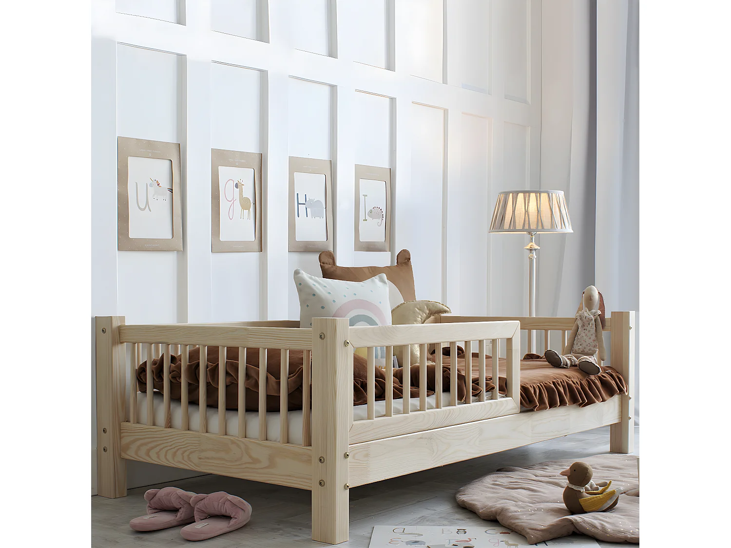 Lit 90x200 barrière et sommier inclus pieds 10 cm Adèle Bois