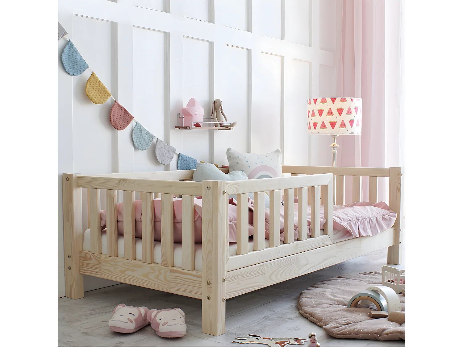 Cama 90x190 con barandilla y somier patas de 10 cm Agnès Madera