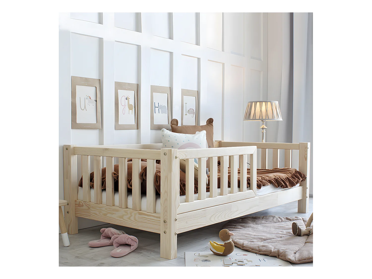 90x190 bed met 10 cm poten Agnès Bois