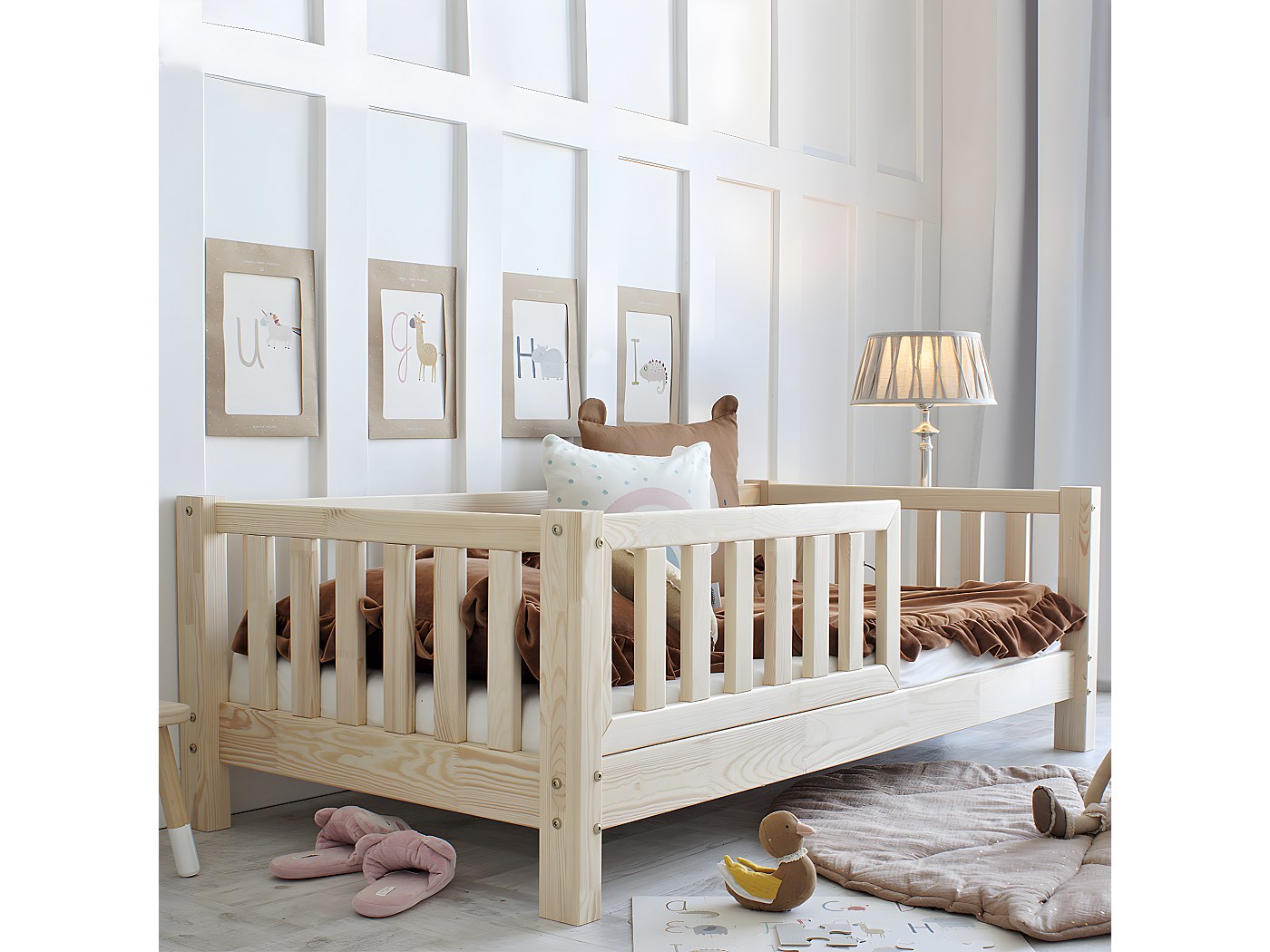 Lit 90x190 barrière et sommier inclus pieds 10 cm Agnès Bois