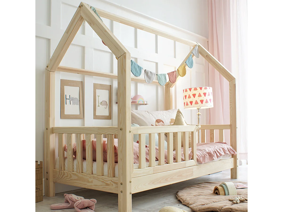 Cama cabaña 90x200 con barandilla y somier patas 10 cm Daisy Madera