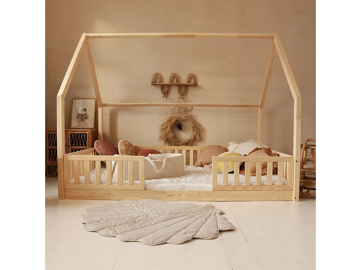 Cama cabaña 140x200 con barandilla y somier patas de 1 cm Daisy Madera