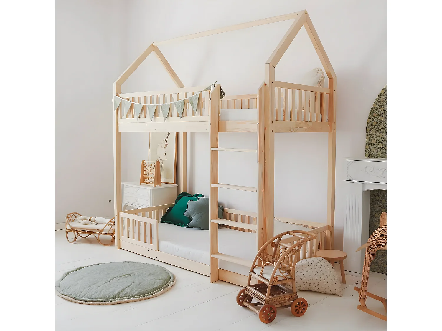 Lit cabane superposé 90x190 barrière et sommier inclus pieds 1 cm Daisy Bois