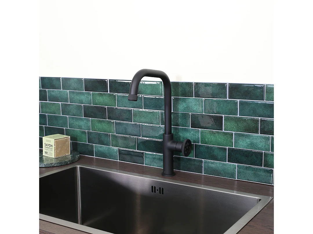 Rubinetto da cucina Indus nero  Essebagno