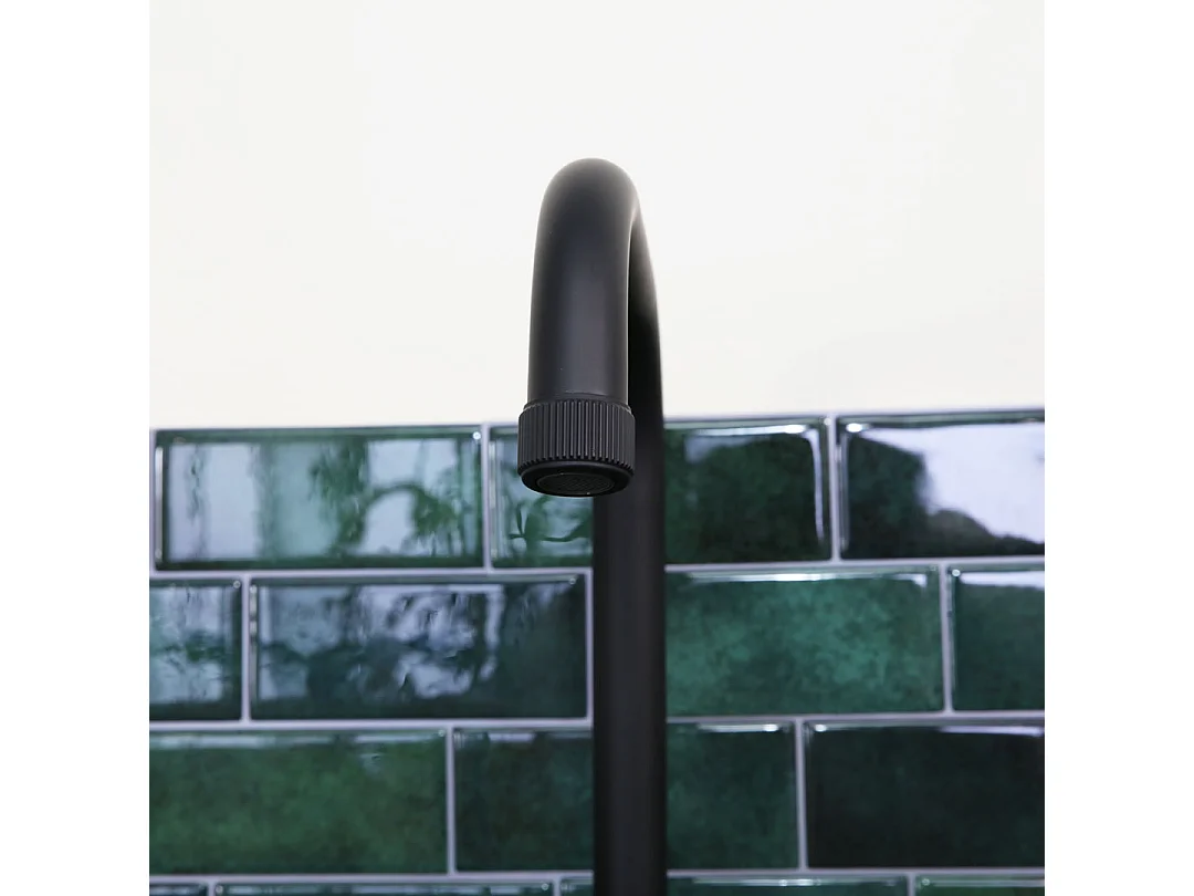 Indus mitigeur évier noir mat - Essebagno