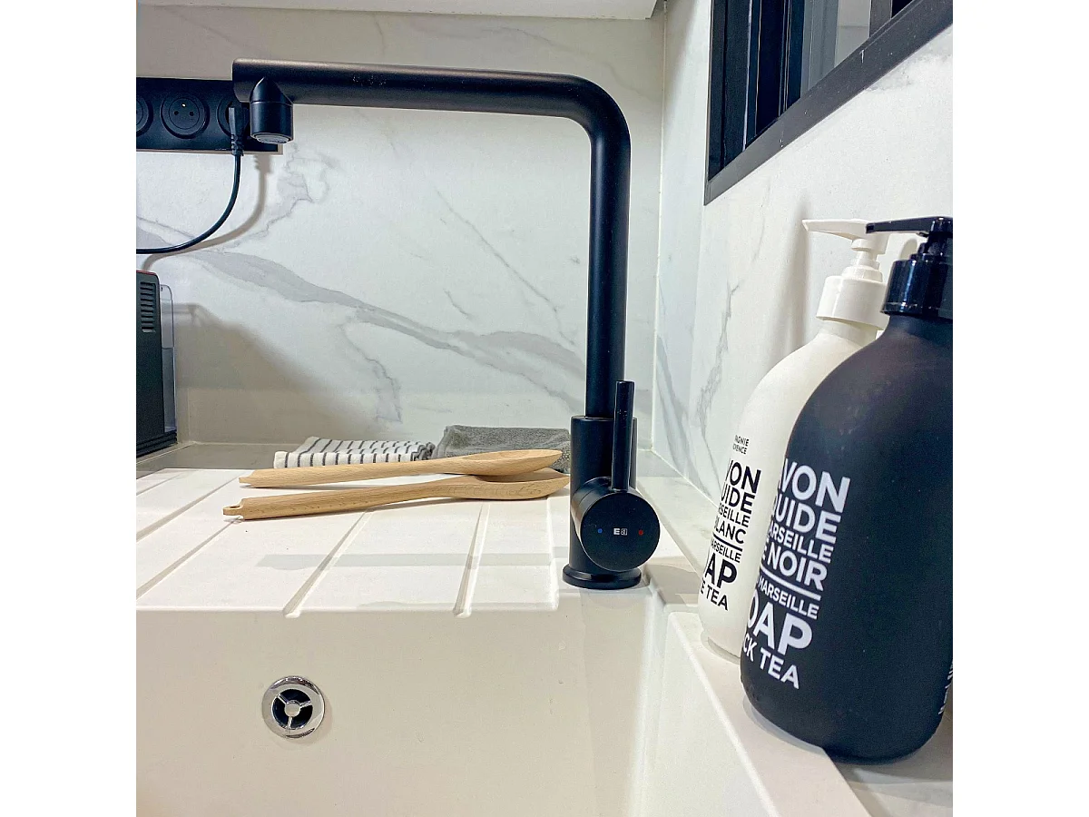 Pure II mitigeur évier noir - Essebagno