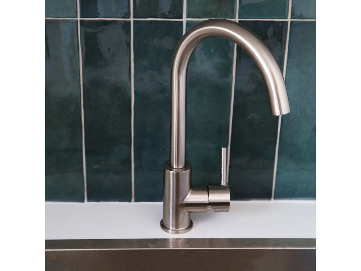 Kiwo roestvrijstalen mengkraan voor spoelbak - Essebagno