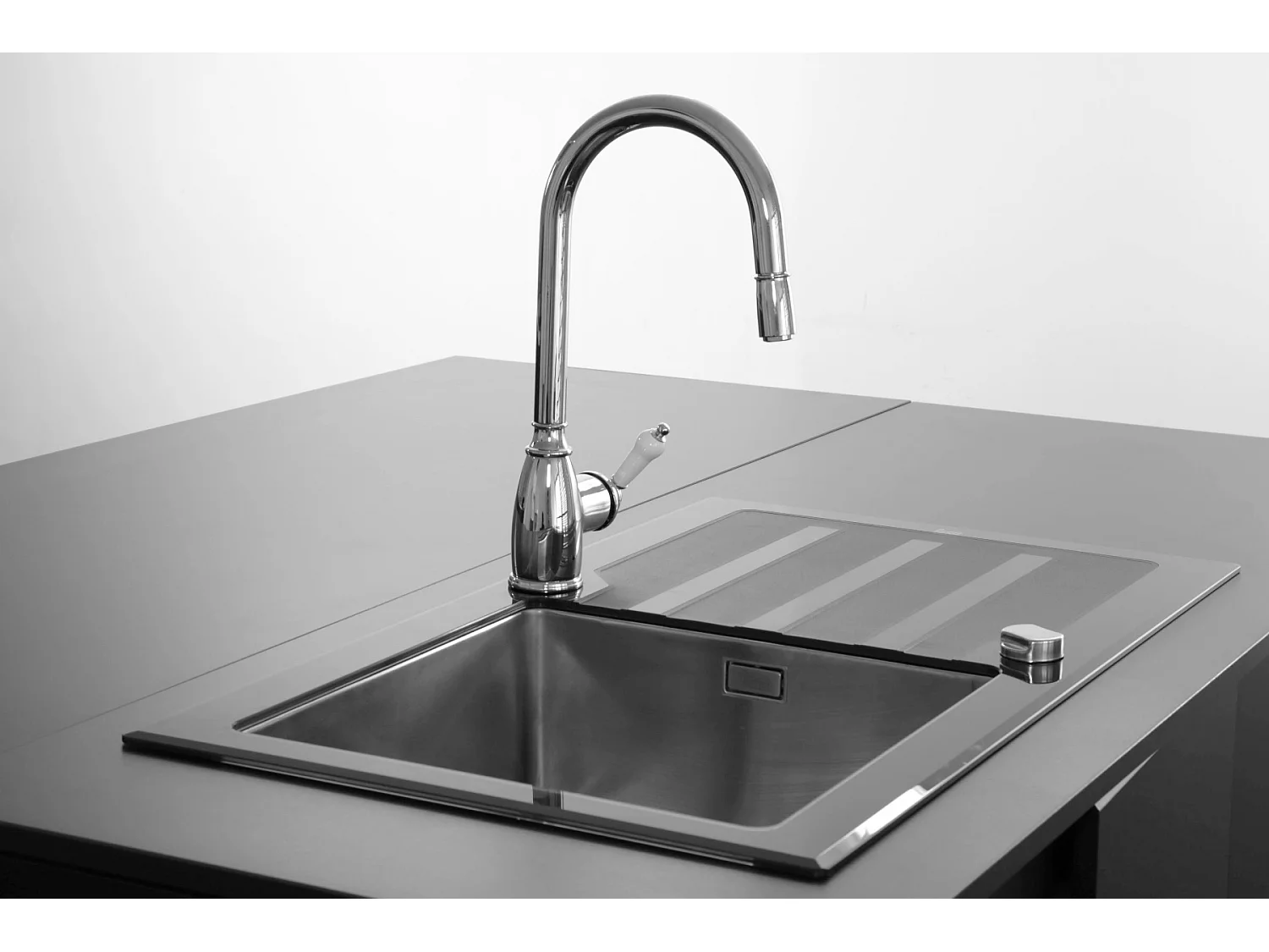 Grifo de cocina Ascott con ducha de mano en cromado Essebagno