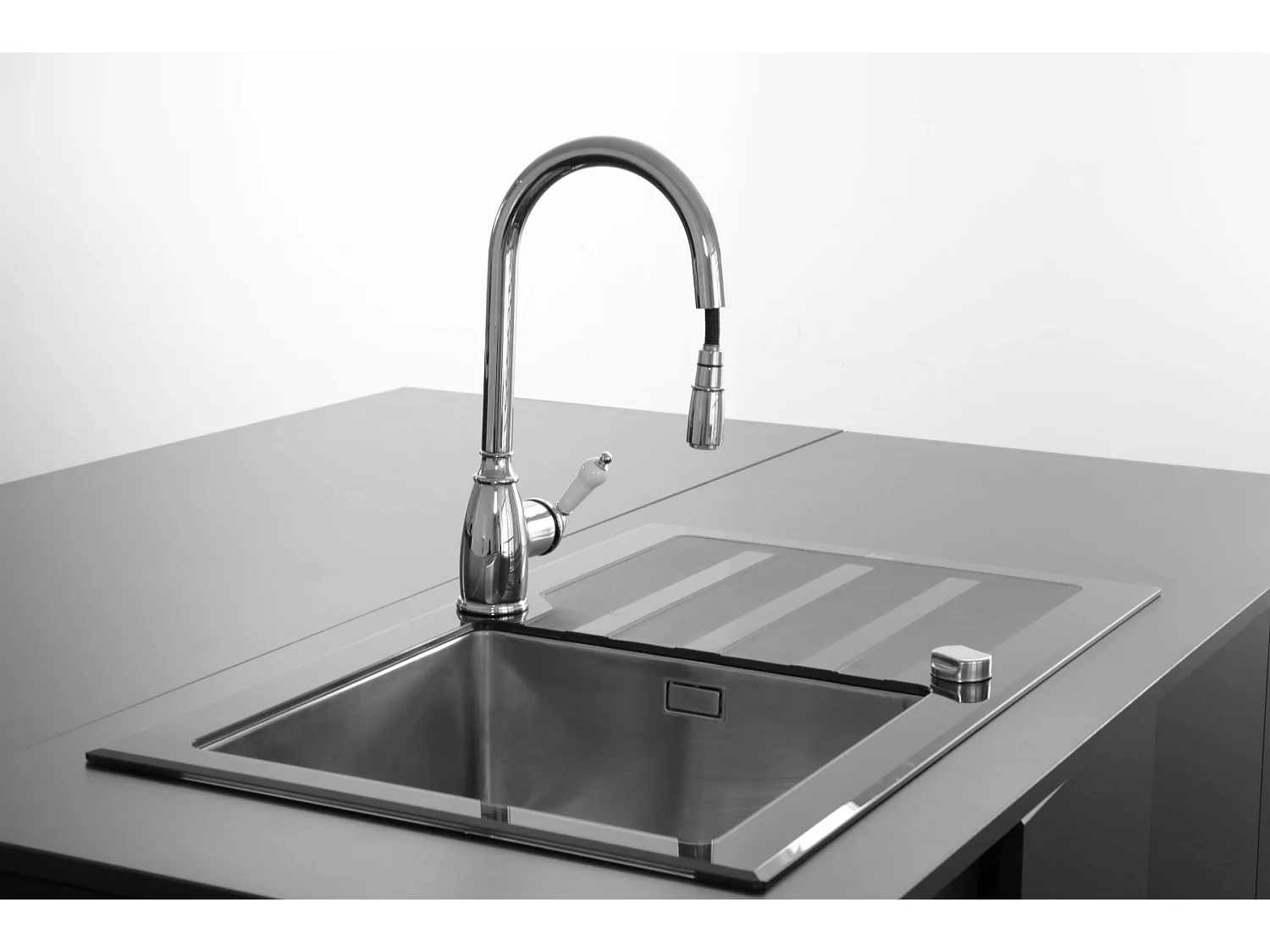 Grifo de cocina Ascott con ducha de mano en cromado Essebagno