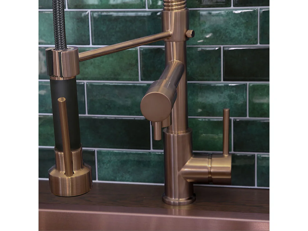 Big Pro Spültischarmatur mit Kupfer-Duscharmatur Essebagno