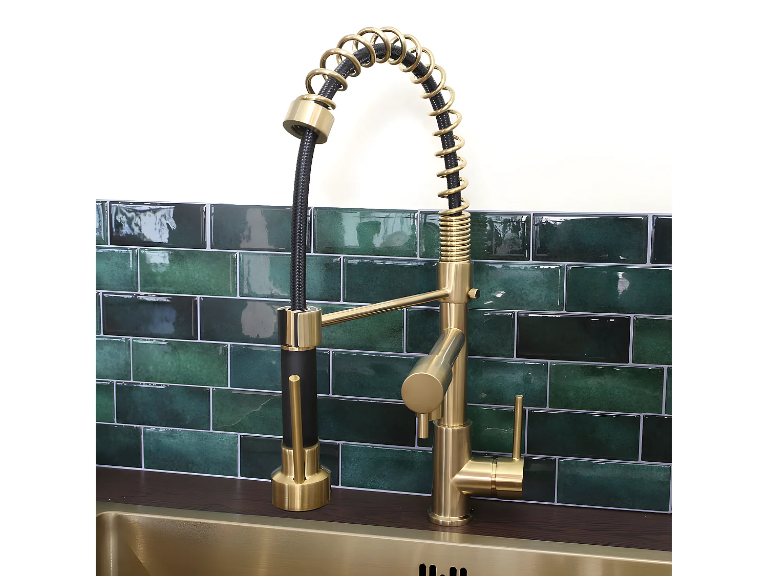 Big Pro mitigeur évier à douchette mobile or - Essebagno