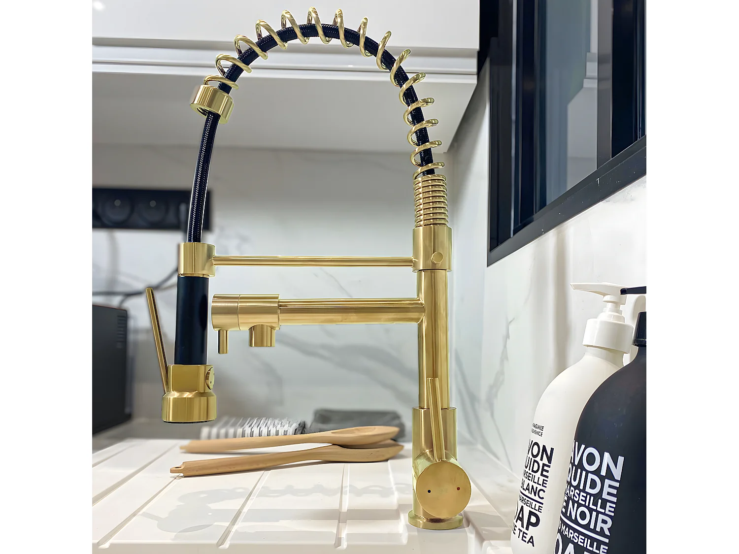 Big Pro mitigeur évier à douchette mobile or - Essebagno