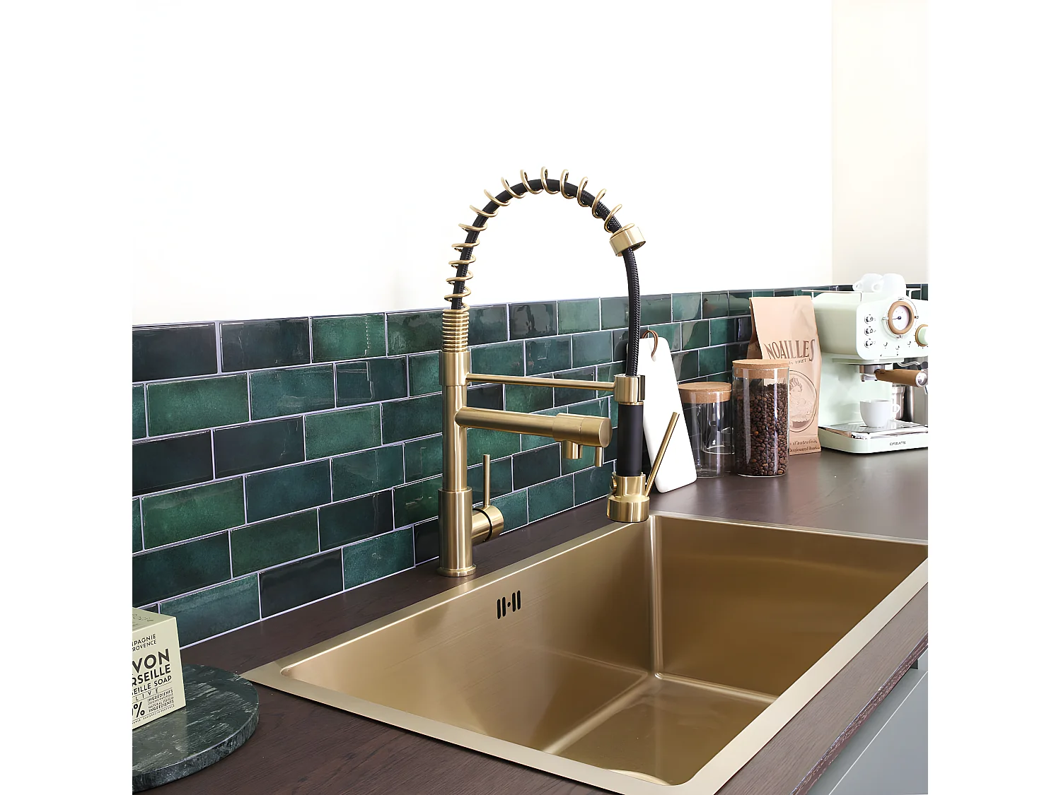 Big Pro mitigeur évier à douchette mobile or - Essebagno