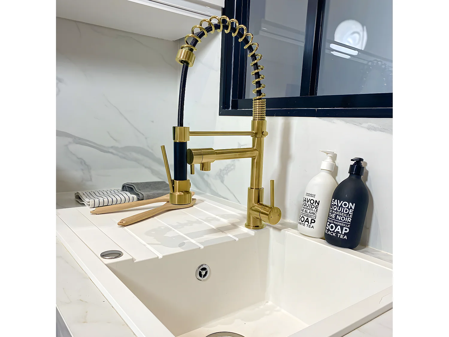 Big Pro mitigeur évier à douchette mobile or - Essebagno