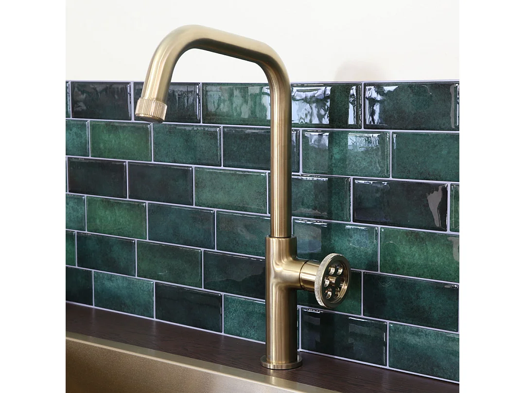 Rubinetto da cucina Indus in oro spazzolato Essebagno