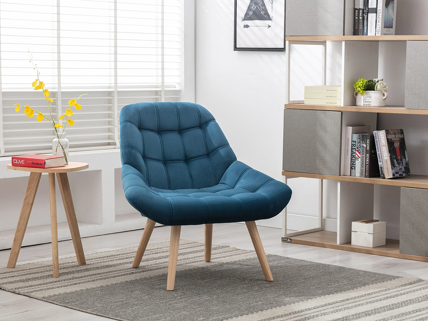 Fauteuil en velours bleu canard LUOSTO