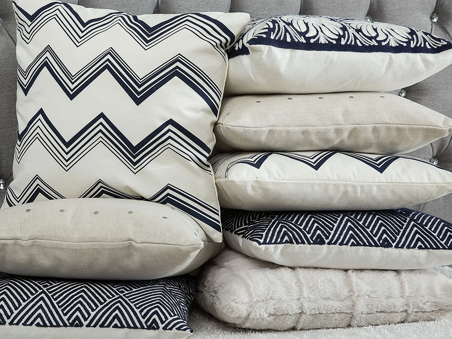 Set di 2 cuscini NEMESIA Cotone 45 x 45 cm Blu scuro Trama Ikat