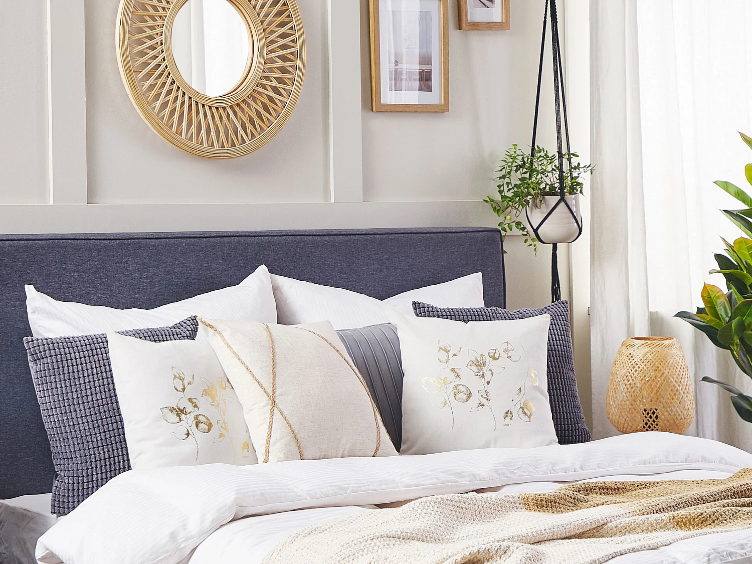 Conjunto de 2 almofadas decorativas GOMPHRENA 45 x 45 cm Creme claro Padrão de plantas