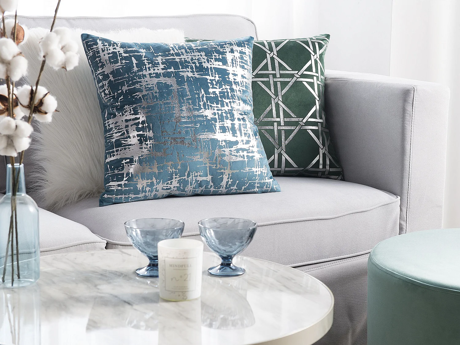 Lot de 2 coussins décoratifs GARDENIA Velours 45 x 45 cm Bleu Motif abstrait