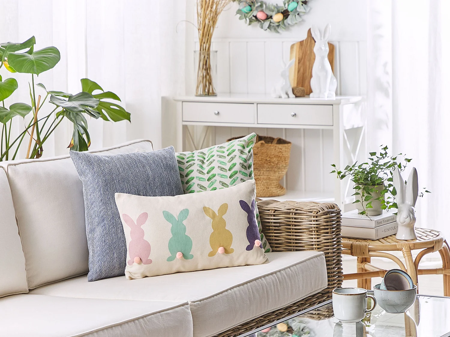 2 poduszki dekoracyjne z motywem królika 30 x 50 cm wielokolorowe CLUSIA