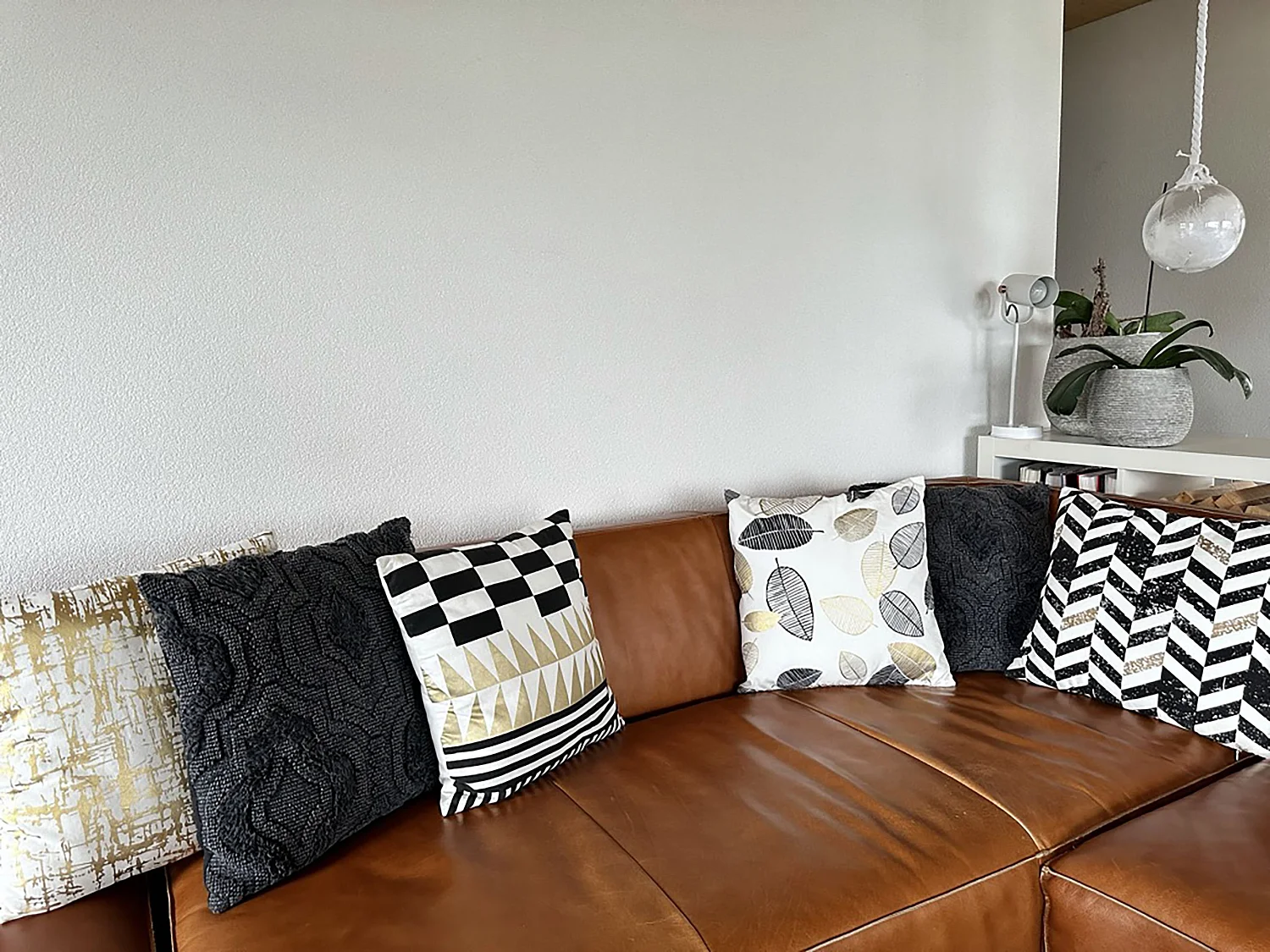 Lot de 2 coussins décoratifs GARDENIA Coton 45 x 45 cm Doré Motif abstrait