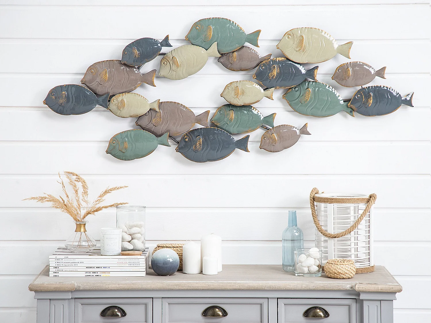 Verspielter Wandschmuck Fische bunte Farben Fermium