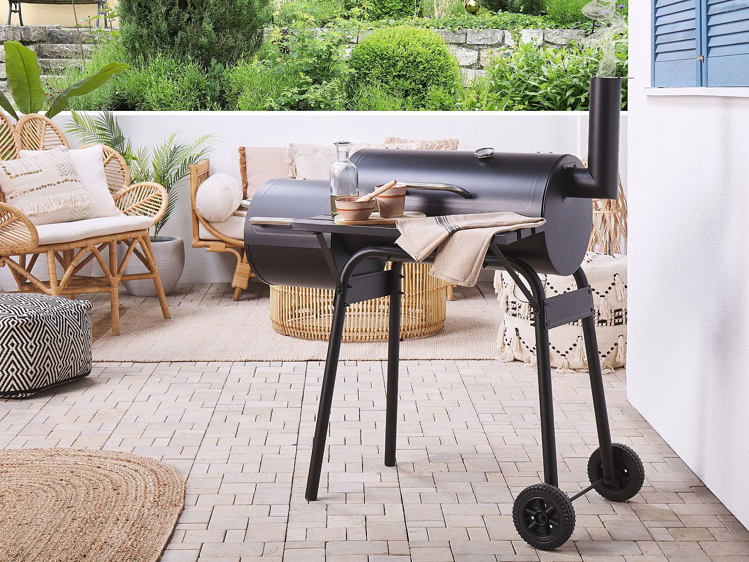 Barbacoa de carbón KATLA con ahumador Metal Negro