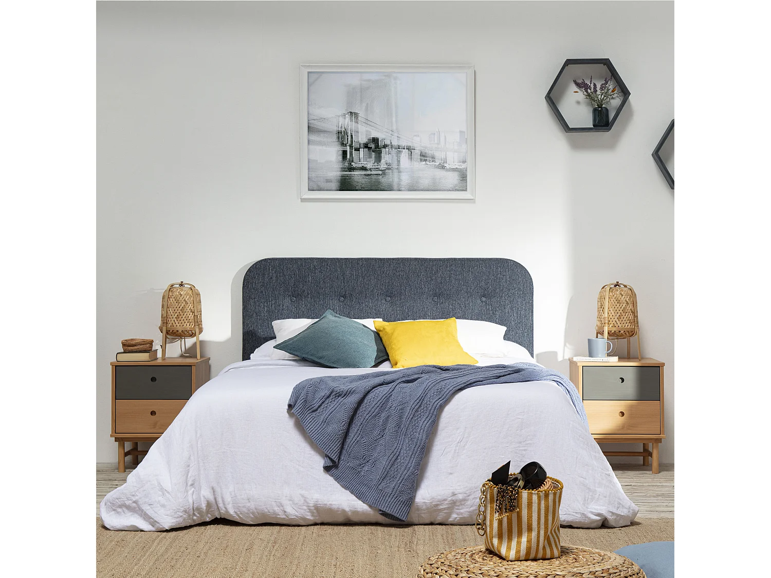 Cabeceira estofada Saona 140x60 cm Cor Azul, Acolchoada com Espuma, para Cama 135 cm, Botões em capitonê, 8 cm de Espessura