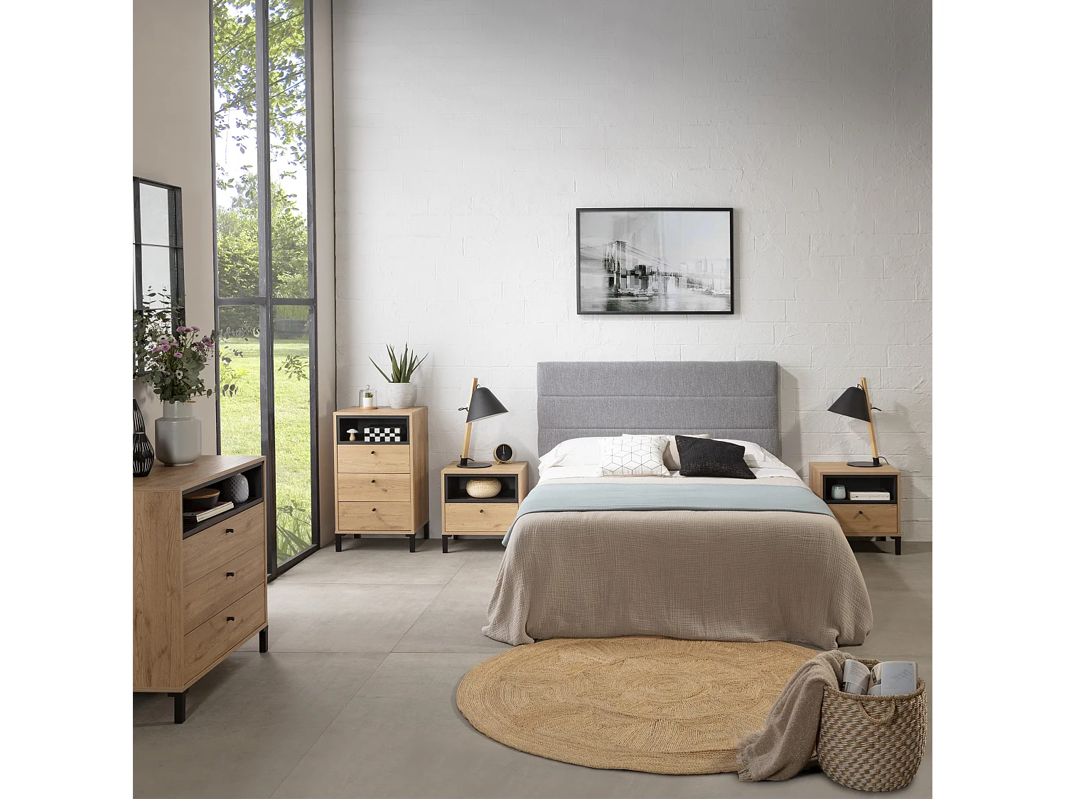 Grijze gestoffeerde hoofdeinde Miconos 140x60 cm voor bed van 135, gewatteerd met schuim, horizontaal geborduurd, 8 cm dik.