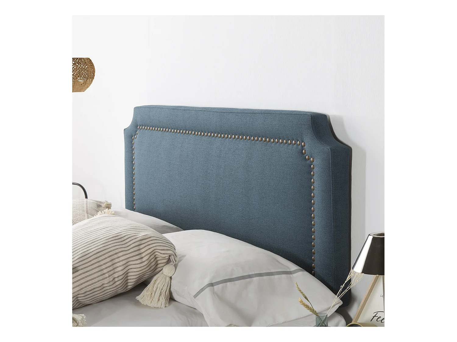 Cabecero tapizado Leonor 140 x 60 cm Azul, Tachuelas en Color Marrón, Grosor Total 8 cm