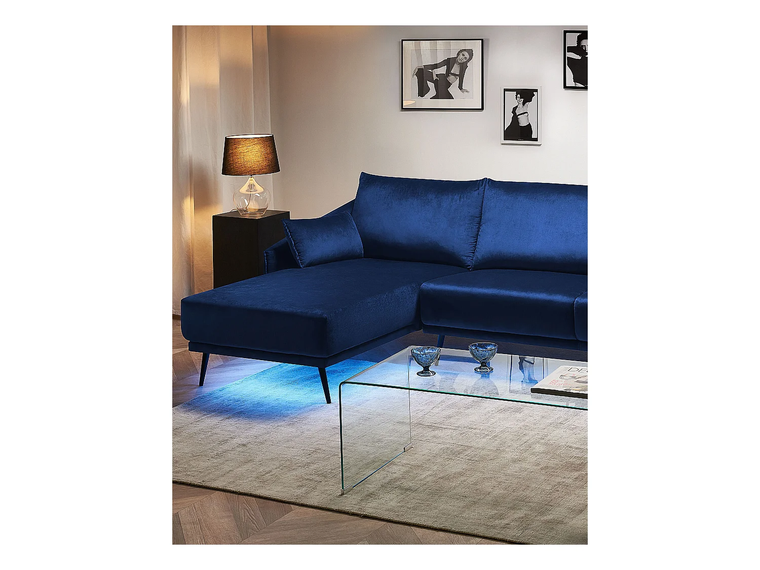 Praktische, LED Lichtleiste mit 4 Teilen von jeweils 60 cm 16 Farben KALADAN