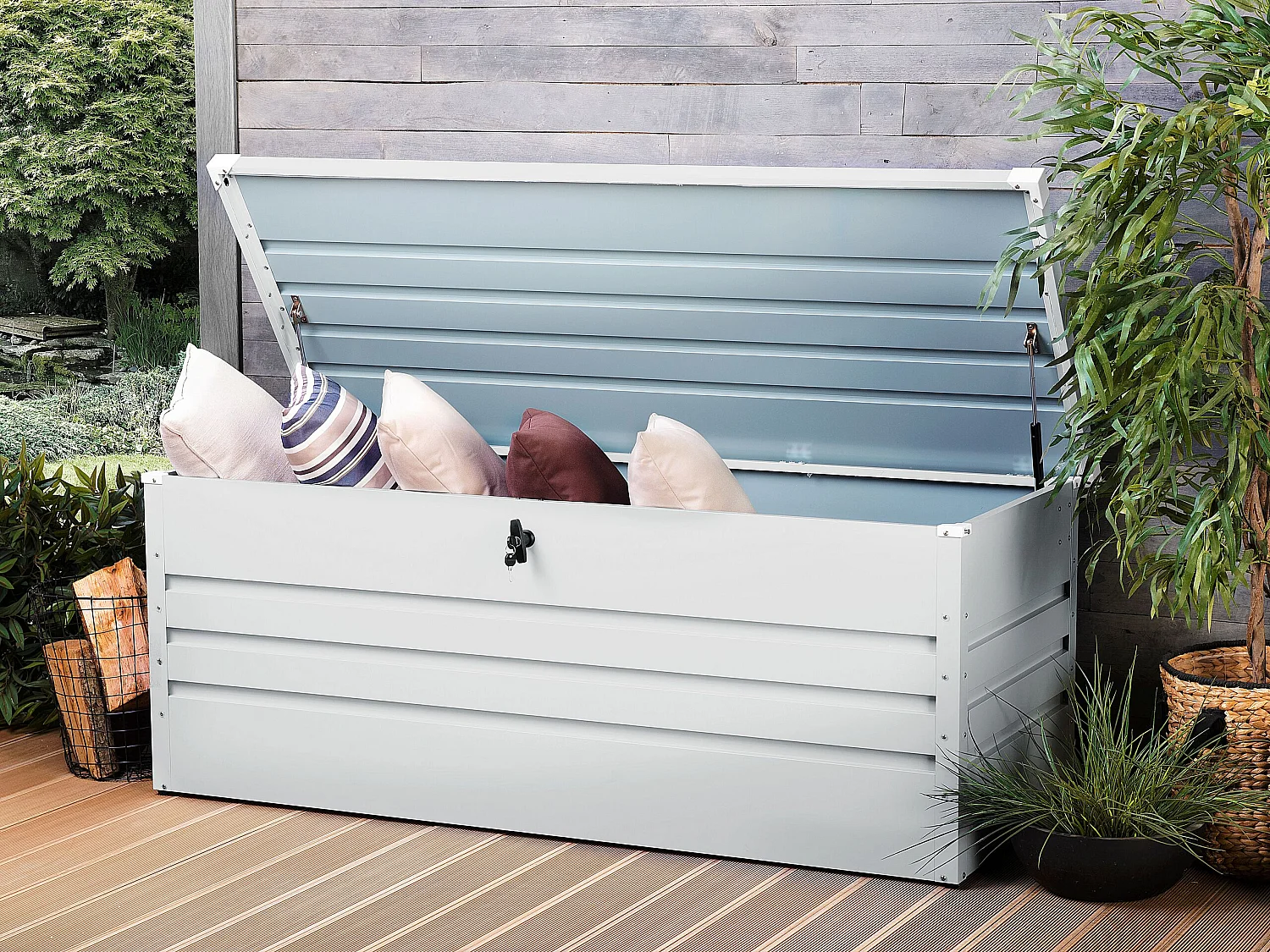 Große Metall-Gartentruhe 600 l hellgrau Kissenbox Auflagenbox für die Terrasse wasserdicht Aufbewahrungsbox Gartenbox Cebrosa