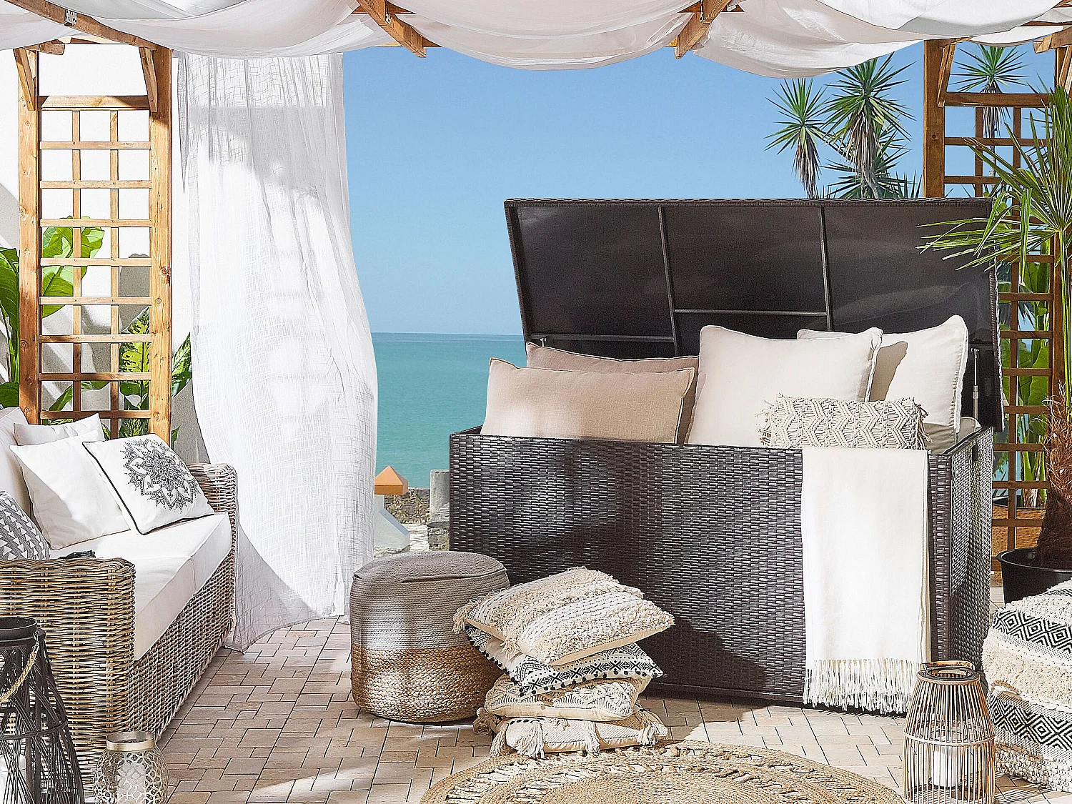 Praktische Auflagenbox Rattan 770 L 155 x 75 cm braun Modena