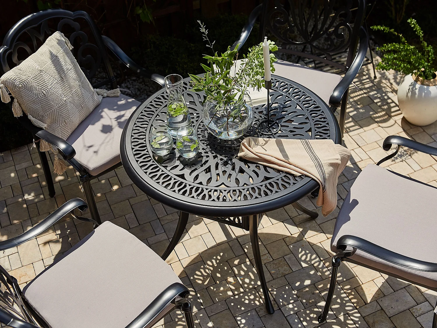 Outdoor Bistrotisch ANCONA 90 cm 90 cm Metall Schwarz
