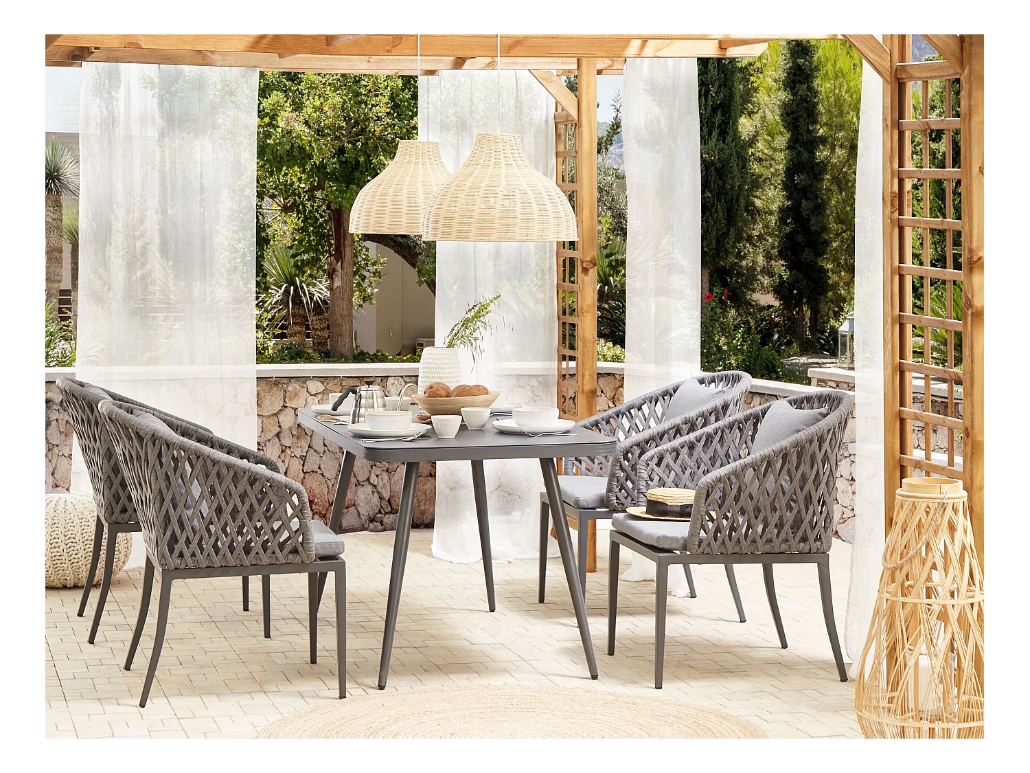 Table de salle à manger de jardin LIPARI 140 cm 80 cm Verre Gris