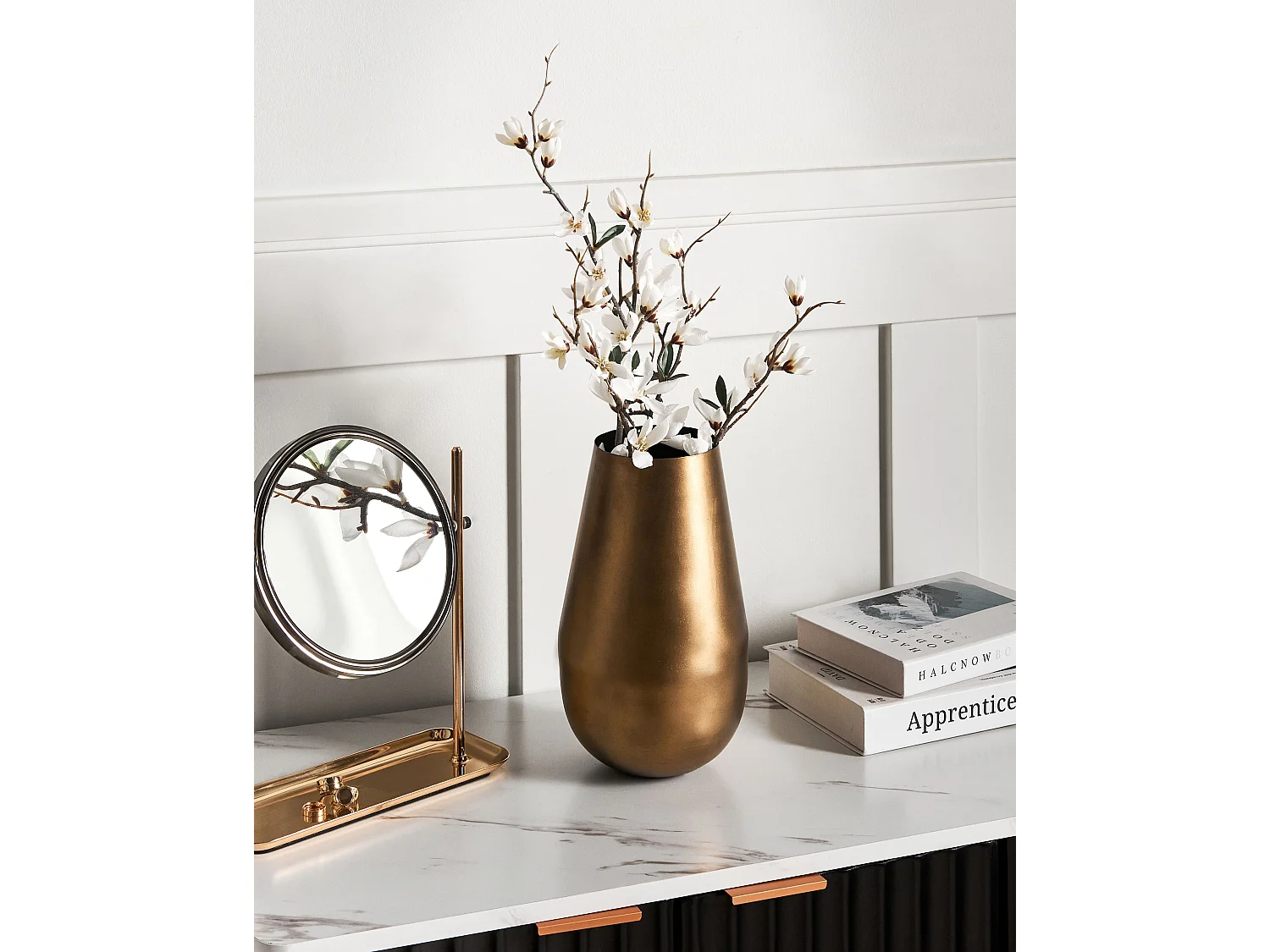 Blumenvase aus Metall in Gold kegelförmige Deko-Vase edler Look Katchal