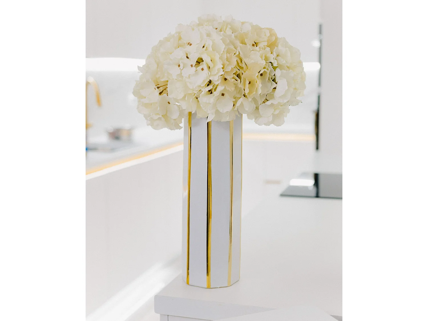 Blumenvase ESTELLA Keramik 40 cm Weiss