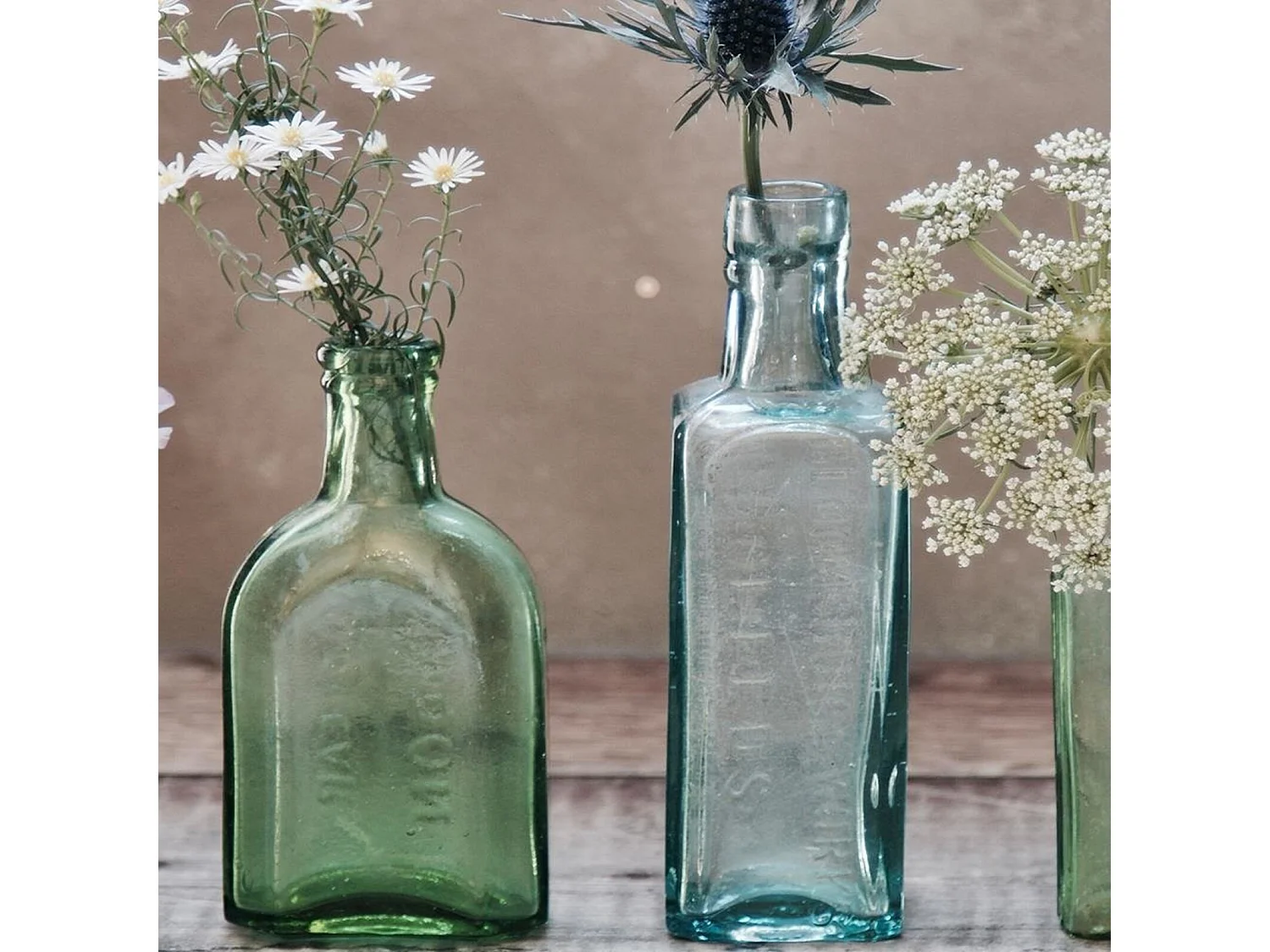 Tableau fleurs de bois dans des vases en verre - 120 x 80 cm