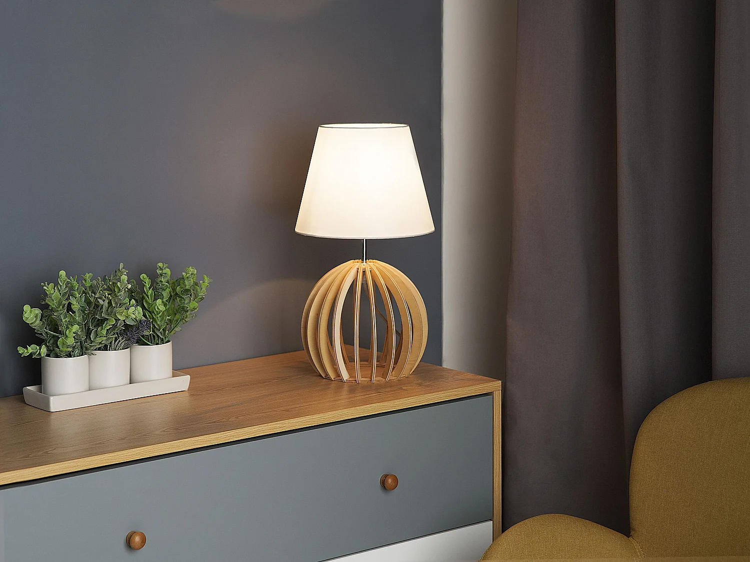 Originelle Tischleuchte Lampenfuß aus Holz weiß Samo